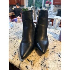 London Fog Women's Size 11 Jericho Boots Black Faux Leather With Gold Embellish